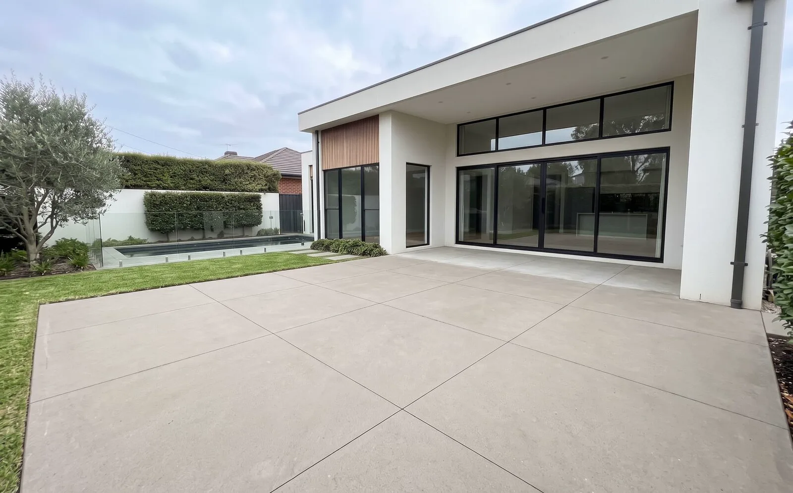 Bluestone and pavers after cleaning in Melbourne south-east