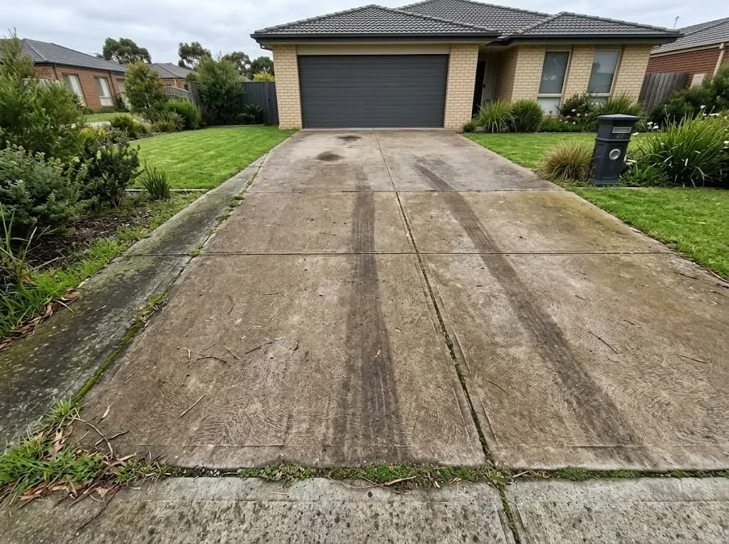 Concrete driveway before cleaning in Melbourne south-east