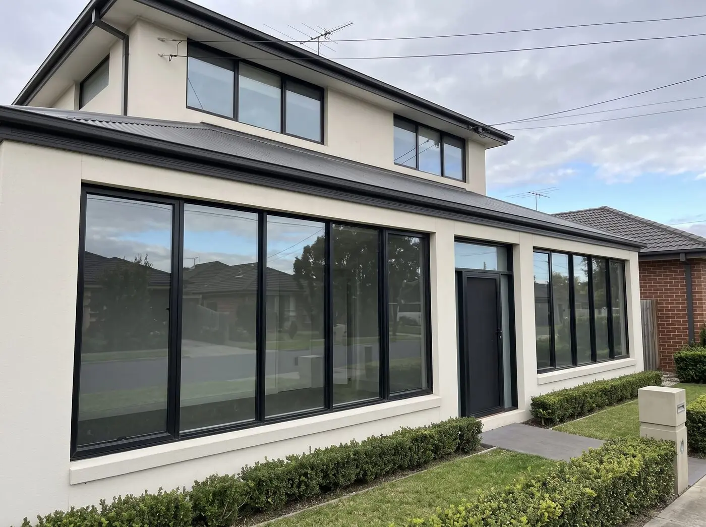 Windows and frames after cleaning in Melbourne south-east